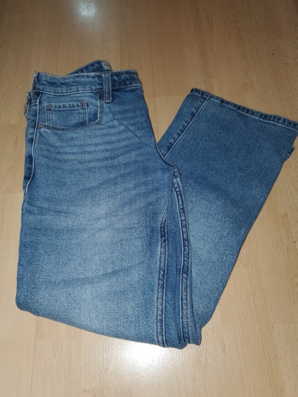 Hollister relaxed straight jean